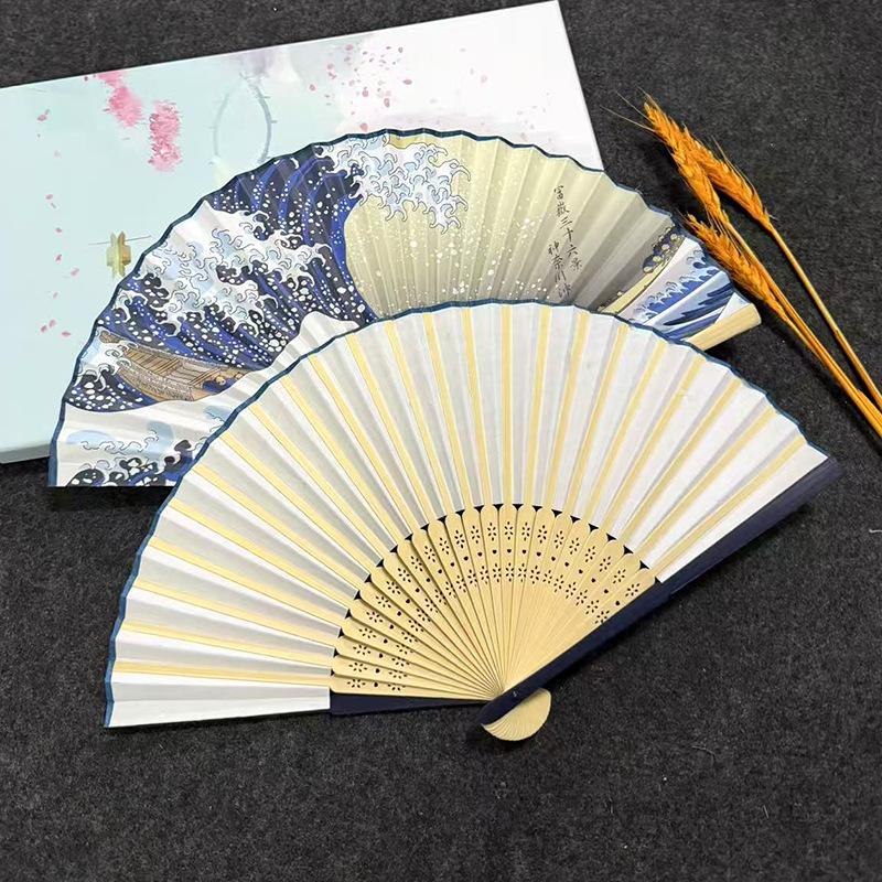 Ukiyoe Wave Bamboo Folding Fan - Fan Sensu Folding recension och pris